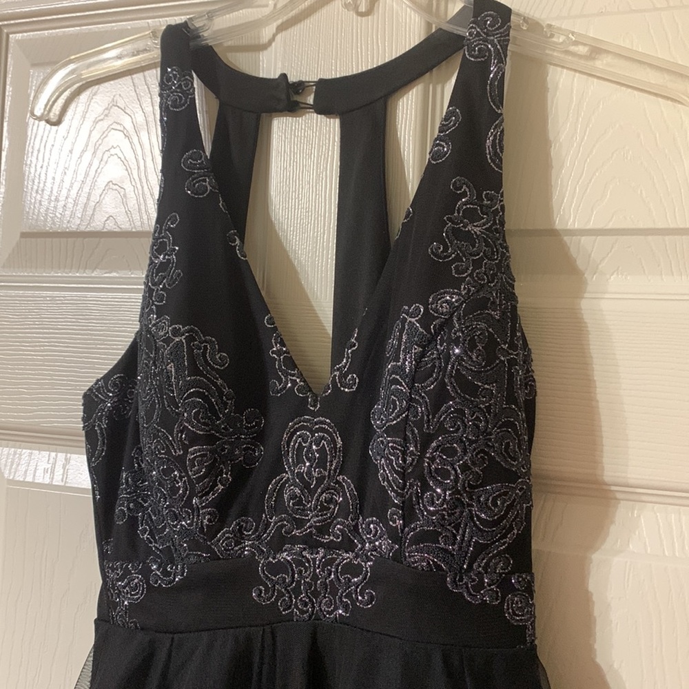Black Formal Gown - Picture 3 of 8